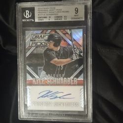 2014 Panini Prizm Refractor Perennial Draft Picks Kyle Schwarber Auto Rookie BGS 9/10
