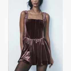 Women's Zara Burgundy Velvet Mini Dress Size small