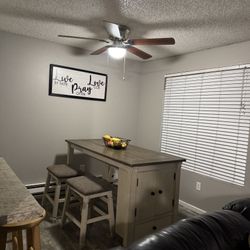 Dinning Table With 4 Stools 
