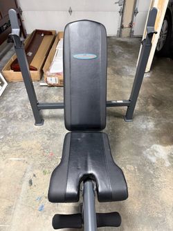 Weight bench + leg lift