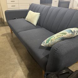 Elegant And Comfortable Couch/Futon