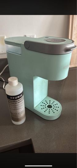 Keurig-works perfectly just needs a good wipe down