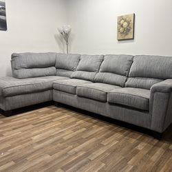 Gray Sectional Sofa w/ Chaise United Furniture (Free Delivery Curbside)