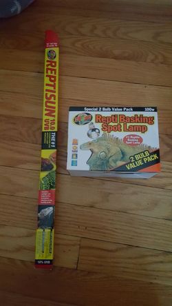 Zoo med Reptisun 10.0 T8 and 2 basking bulb 100w