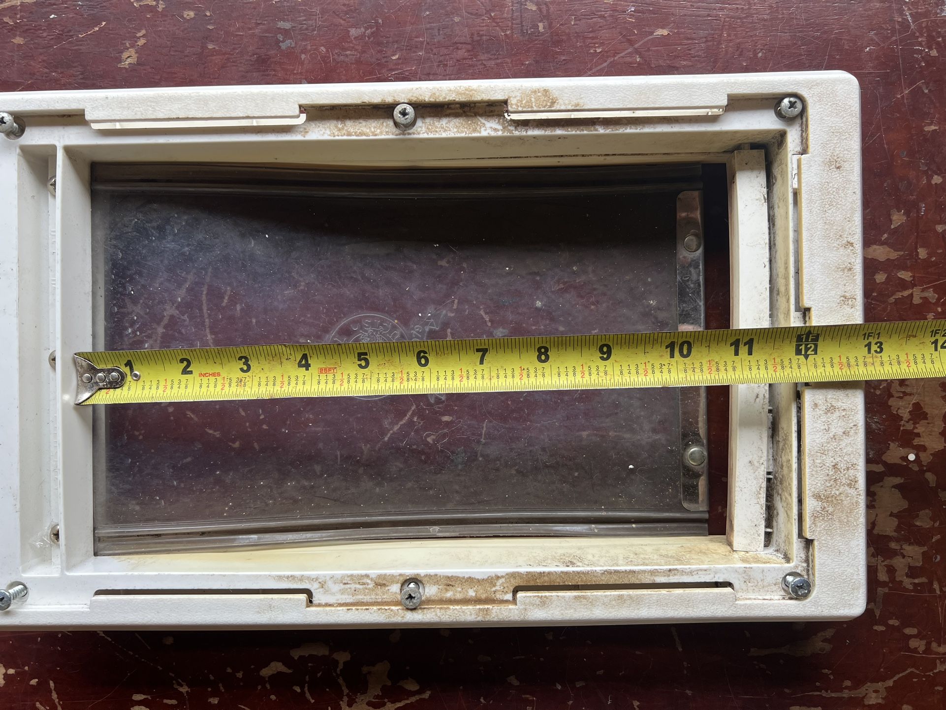 Small doggie door 13.5 x 7