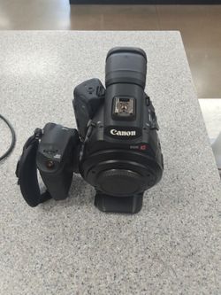 Canon c300 camera