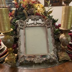 Decorations Different Prices 