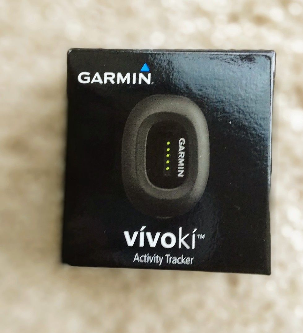 Garmin Vivoki All-day Activity Tracker Calories Steps Counter