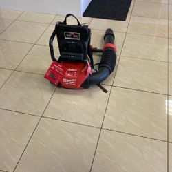 Milwaukee M18 Dual Battery Backpack Blower