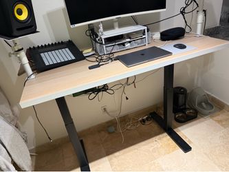 Electric Height-Adjustable Standing Desk