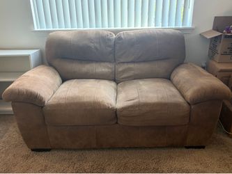 Brown Microfiber Sofa & Loveseat Set – Very Good Condition
