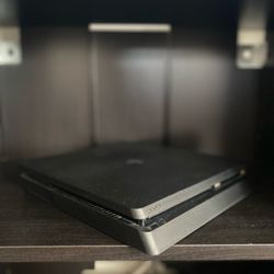 PS4  1TB