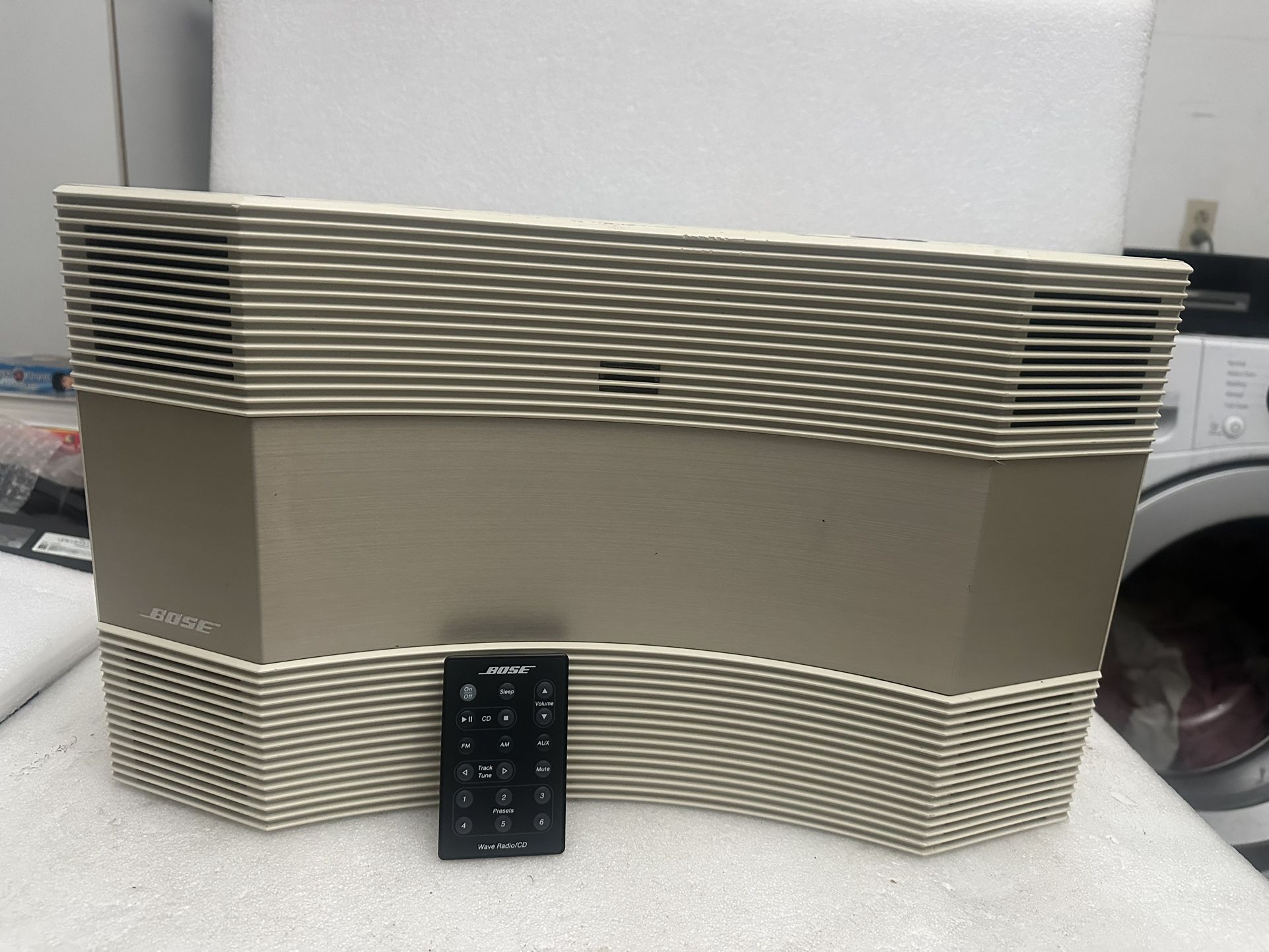 BOSE ACOUSTIC WAVE MUSIC SYSTEM CD-3000 AM/FM/CD Player AUX Input w/ Remote