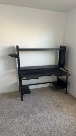 FREE DESK