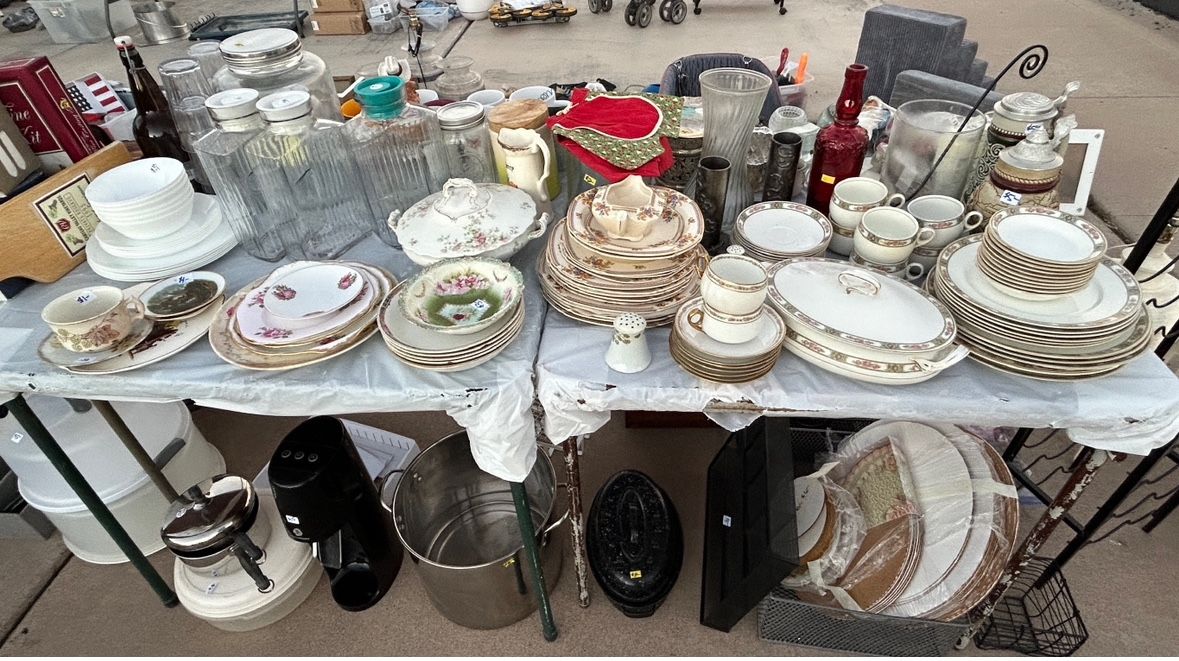 Dishes, Small Appliances, Kitchen