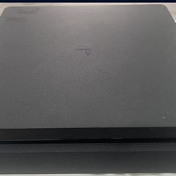PS4 Used But Like New Barely Used 