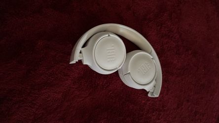 Jbl white head set