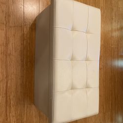 Ottoman w Storage
