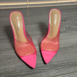 Pink high heel shoes #glamour