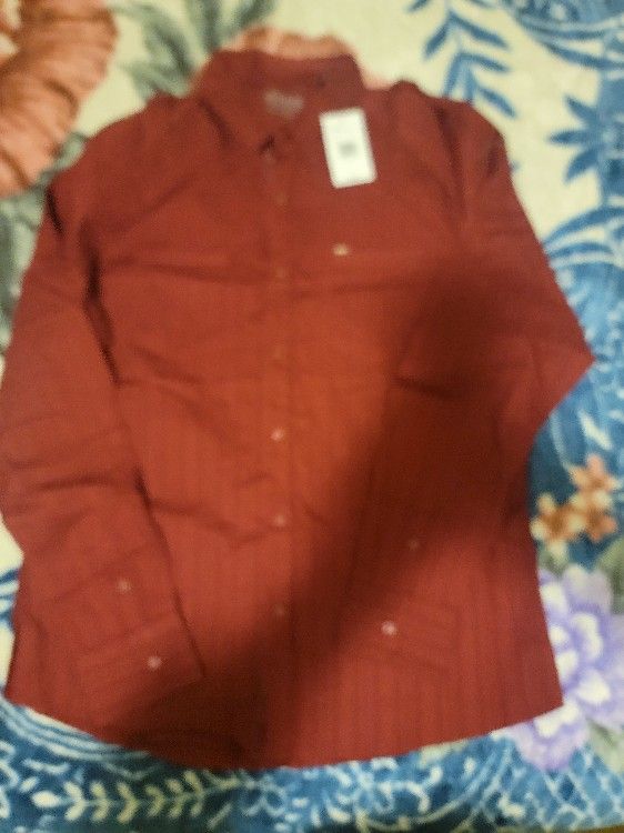 New guess shirt dark red color or red wine size L$25