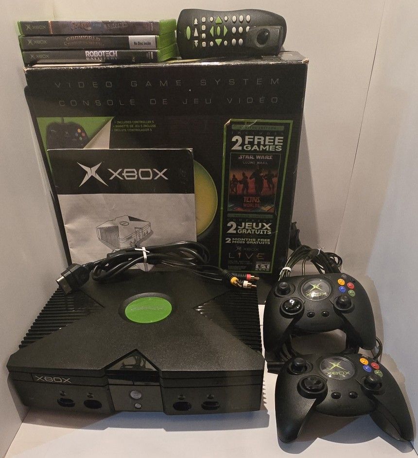 Original Xbox Video Game System CIB with 3 Games