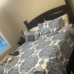 Cal King Complete Wooden Frame Bed Frame 