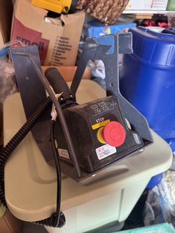 Sky scissors control,,