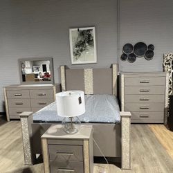 Beautiful Girly Full Size Bedroom Set - Nightstand - Chest And Dresser With Mirror - Available In White And Black - SAME DAY DELIVERY 