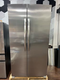 New Frigidaire 26 cu ft. Side-by-Side Refrigerator (36" Width) - GRSN2620AF