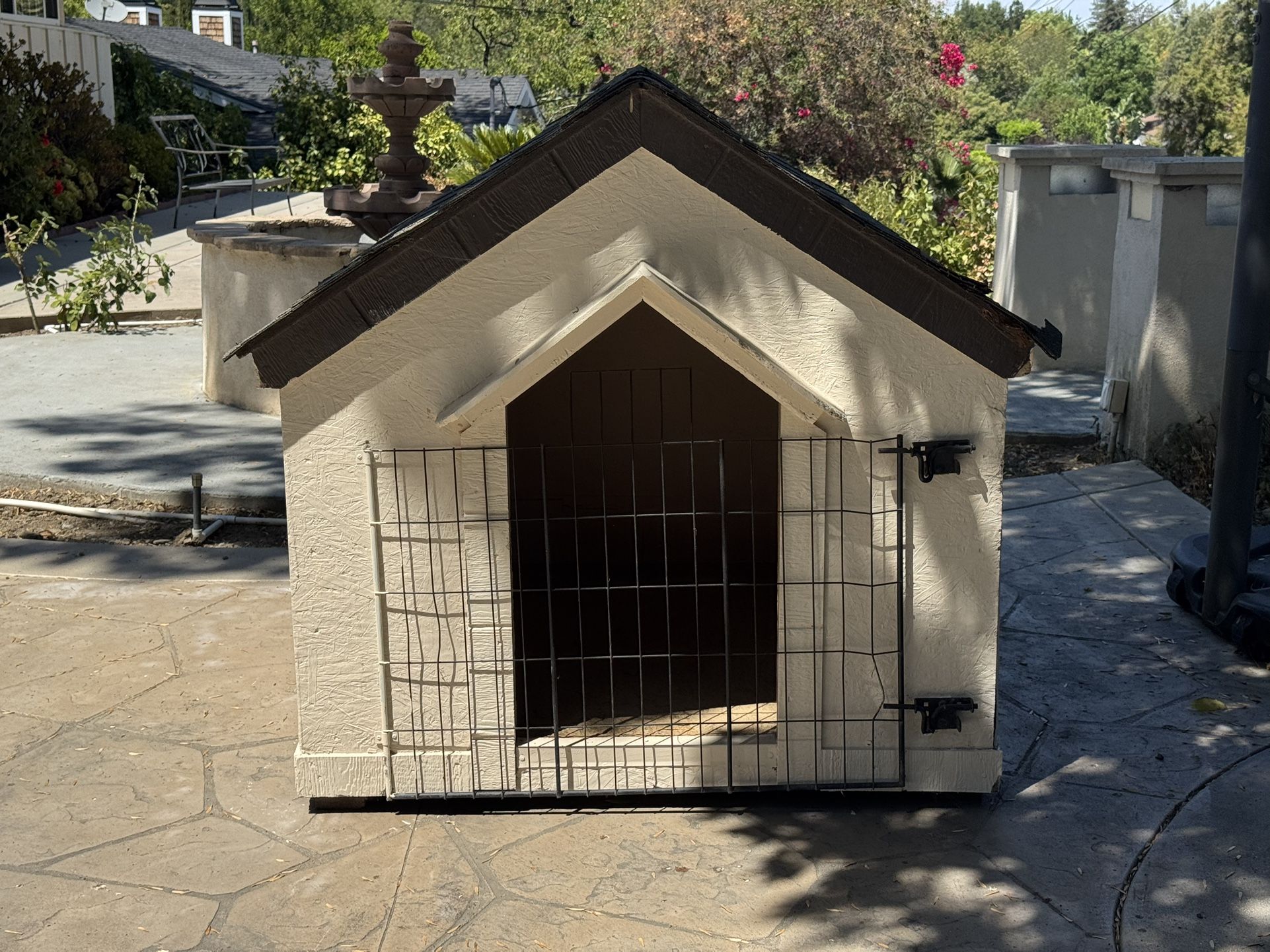 Dog House