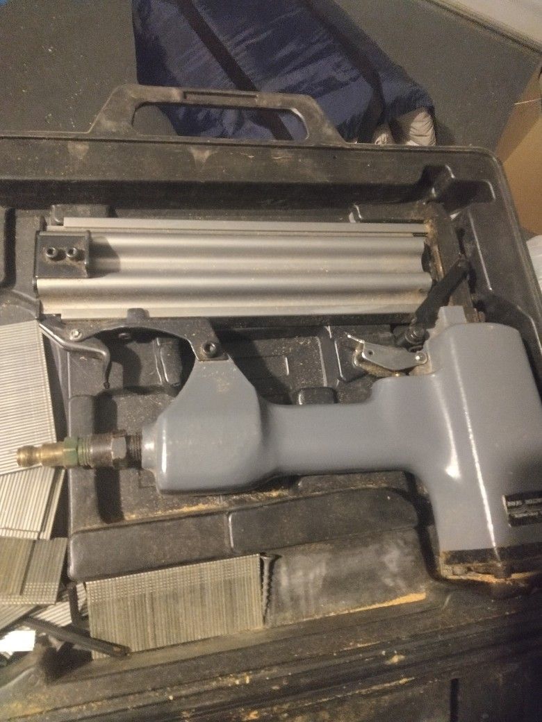 Air Rivet Nail Driver