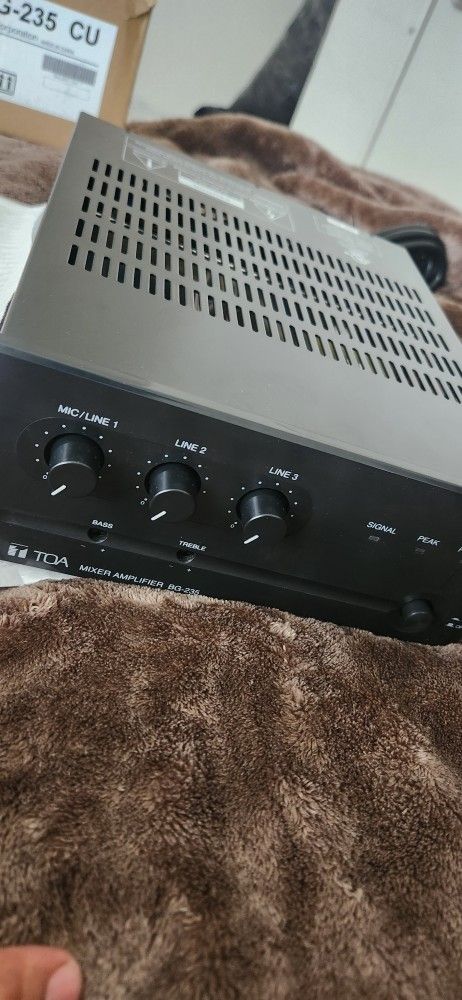 TOA Mixer,Amplifier BG 235