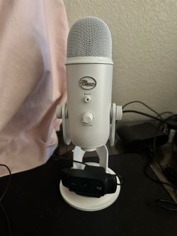 white yeti blue mic & logitech webcam