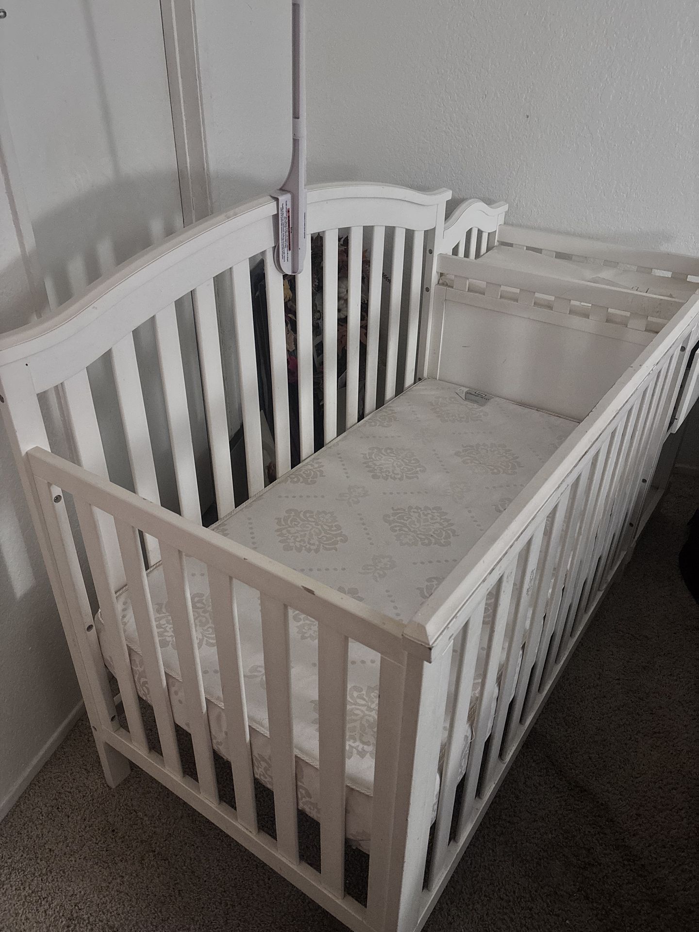 Simmons beauty sleep crib & mattress