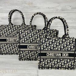 Dior Tote Bag (Medium)