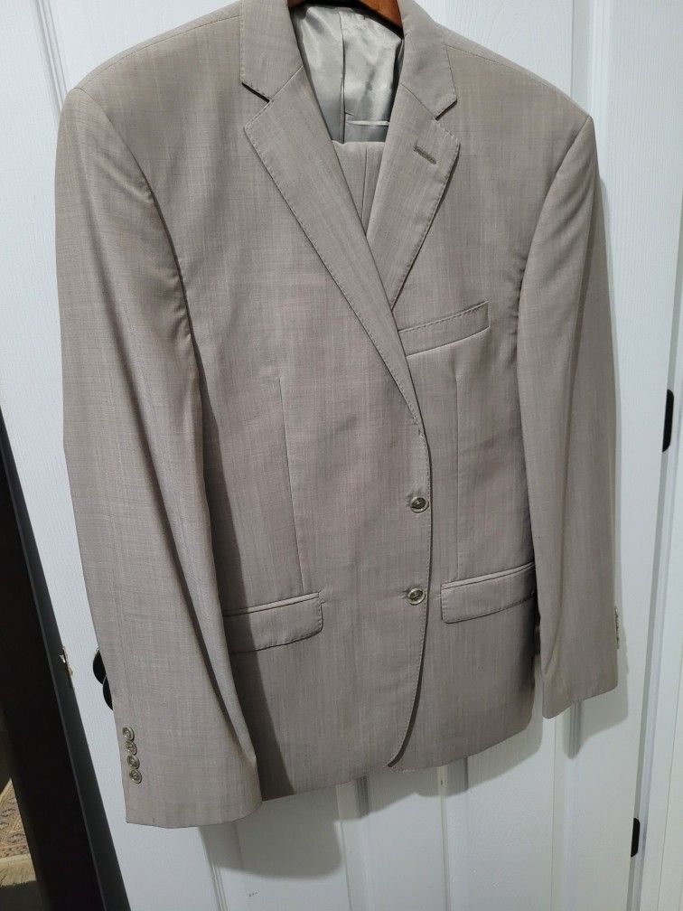 Calvin Klien Suit 