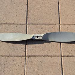 28 inch metal / Aluminum prop Propeller 3/4" center NR