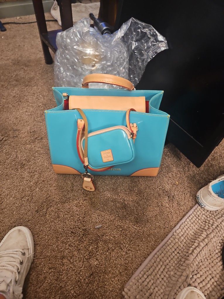 Dooney& Bourke