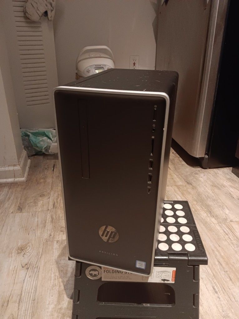 HP 590 Pavilion Desktop i3-8100 3.6GHz 16GB RAM 256GB SSD + 512GB HD Win 11 Home