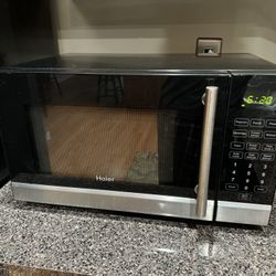 Haier Portable Microwave Oven 