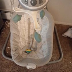 Graco Baby Swing 