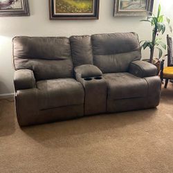 Ashley Furniture Leather Electric Reclining Loveseat w/ Console & USB Port (Two Available