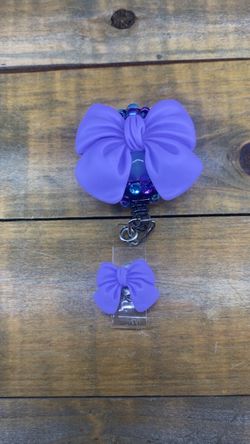 Bow Badge Reel with ID Clip