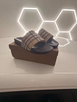 Burberry slides