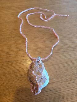 Handmade Macrame Seashell Necklace - Salmon cord