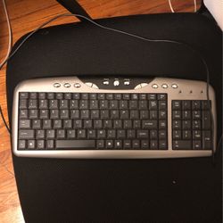 Iogear Keyboard 