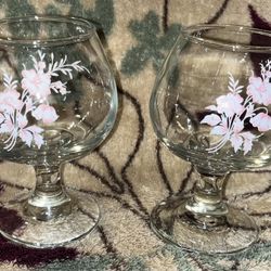Set Of 2 Vintage Floral Etched Sherry Or Cordial Glasses