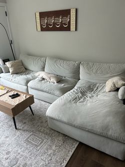 Large Light Gray Sectional Sofa with Chaise – Great Condition