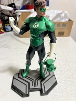 Green Lantern Statue 1:10