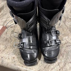 Nordica GP 01 Pure Overlap Ski Boots, U.S 9.5-10